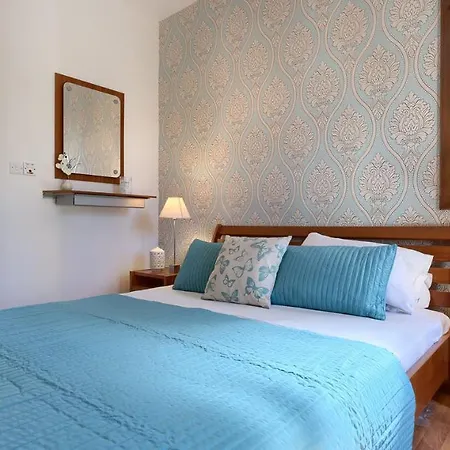 2 Bedroom Helena With Private Garden, Aphrodite Hills