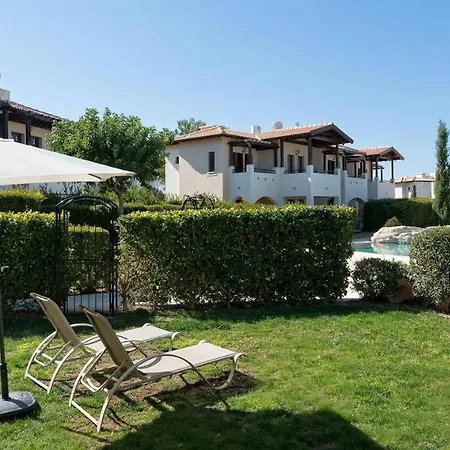 Apartman 2 Bedroom Helena With Private Garden, Aphrodite Hills