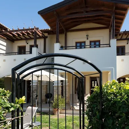 2 Bedroom Helena With Private Garden, Aphrodite Hills *